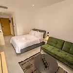 Ela شقة فولوس